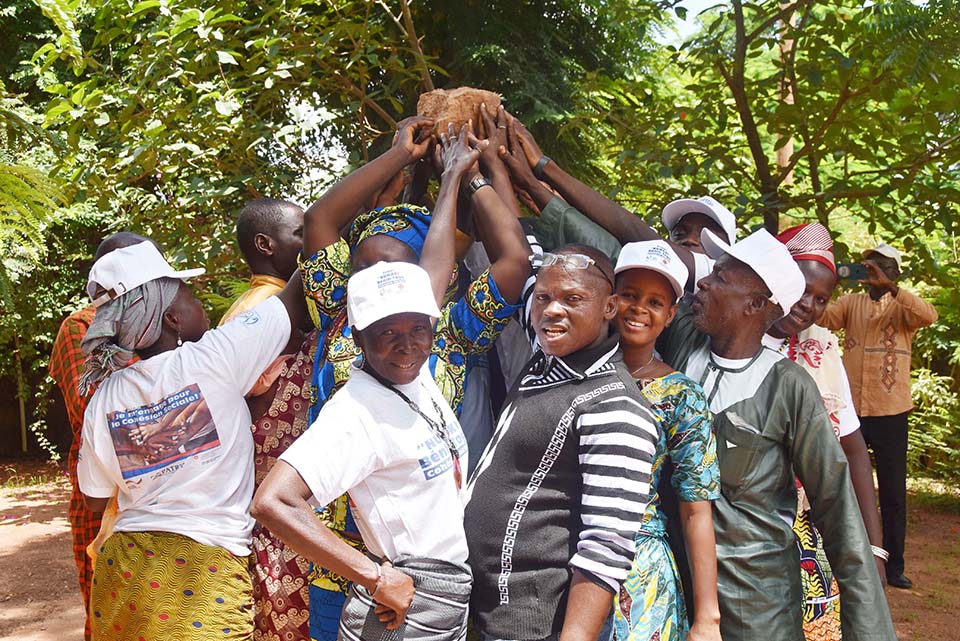 Benin community group