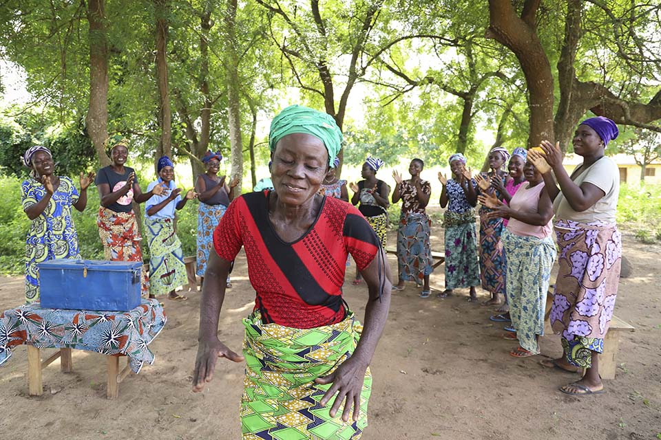 Benin savings group celebrates