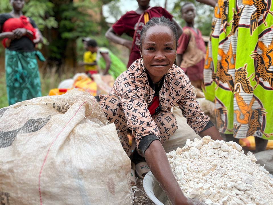 woman prepares breakfast in Central African Republic