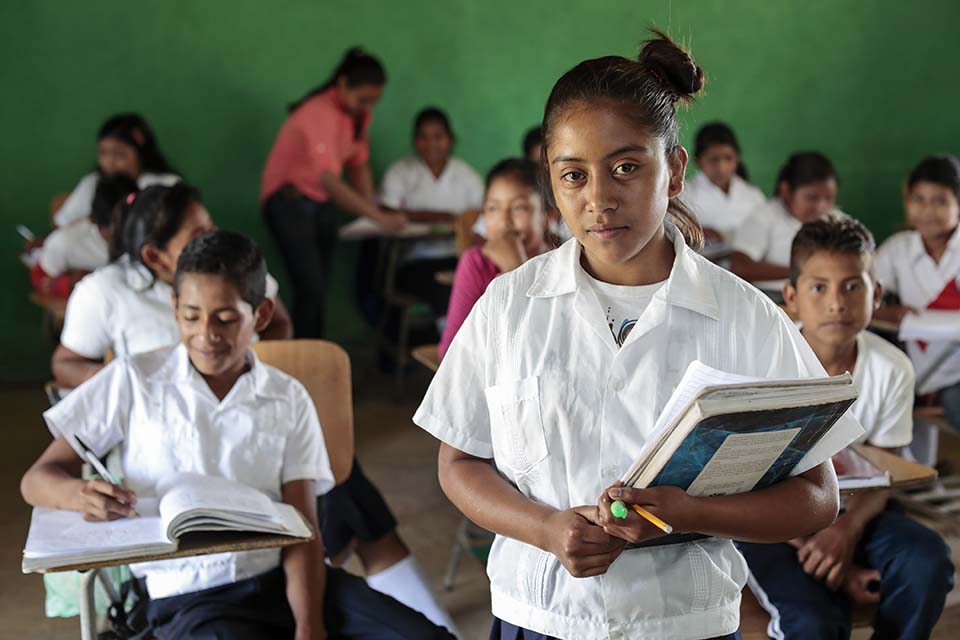 children in classroom in Honduras 