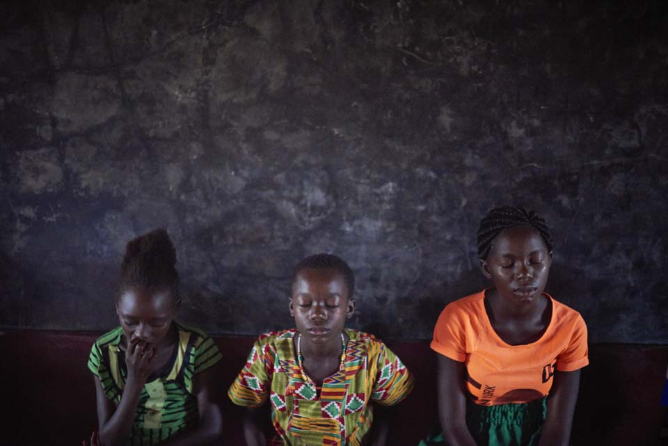 children in peacebuilding exercise