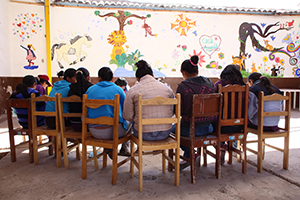 embroidery training in Peru