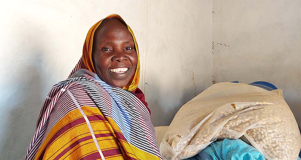 Sudanese woman in community seed bank in West Darfur