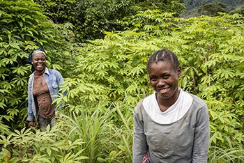 Photo by Michael Stulman/CRS Group farming is a new activity in the community, following a workshop designed and organized by Catholic Relief Services.