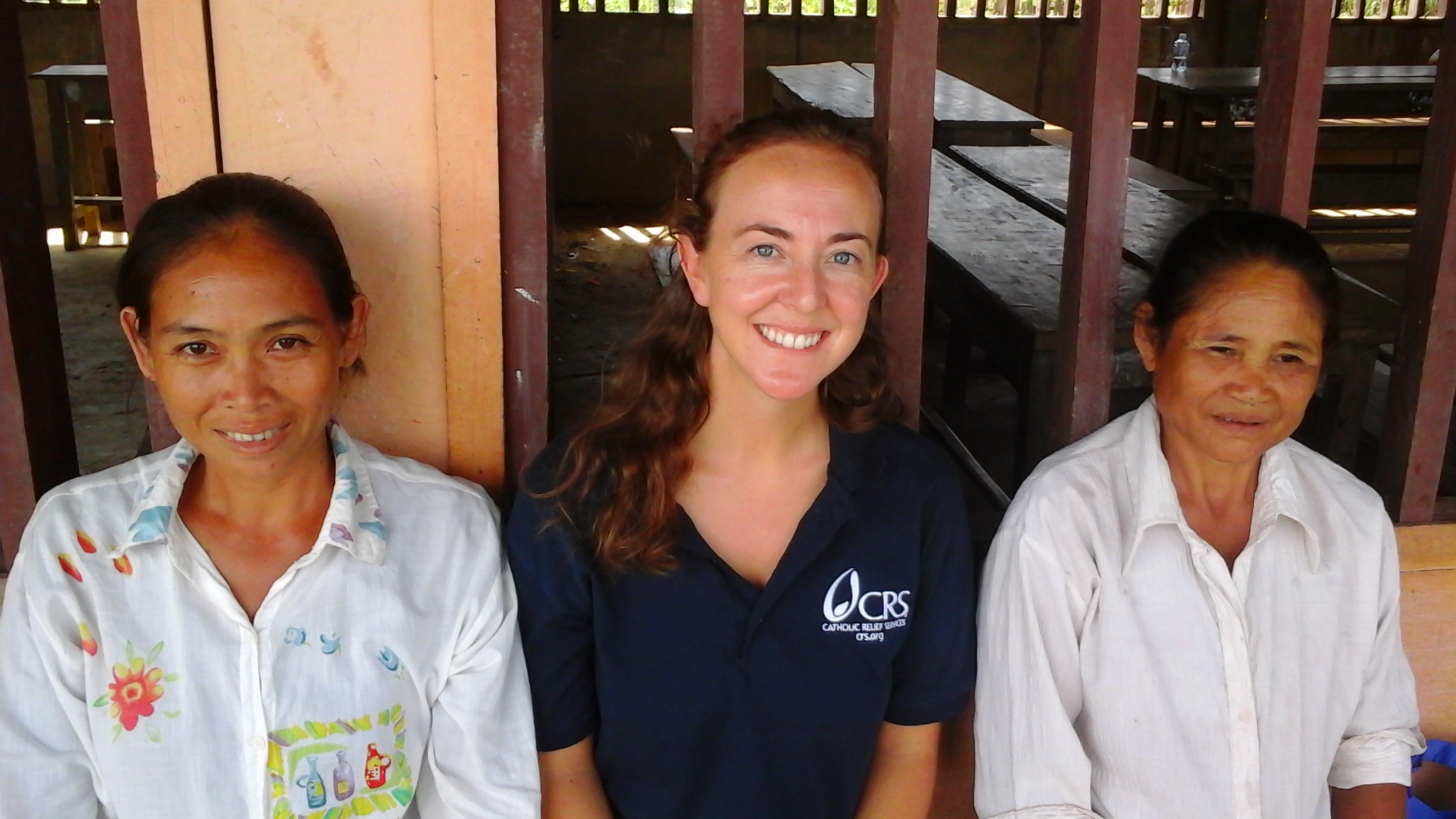 Michelle with mothers of disabled children at community-based rehabilitation training in Xaibouathong district, Khammouane province. 