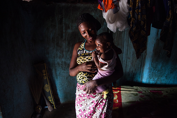 mother and daughter in Nigeria