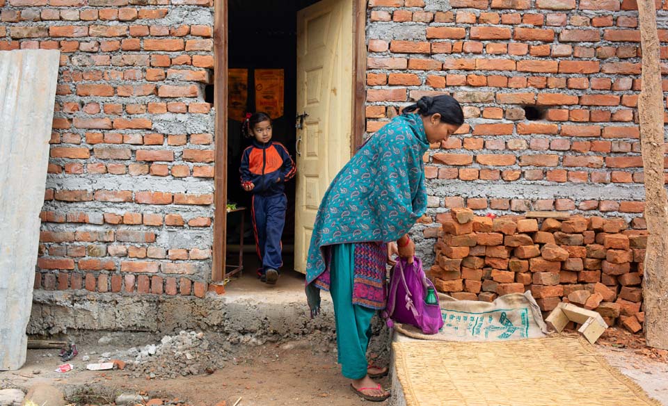 Nepal mother and daughter