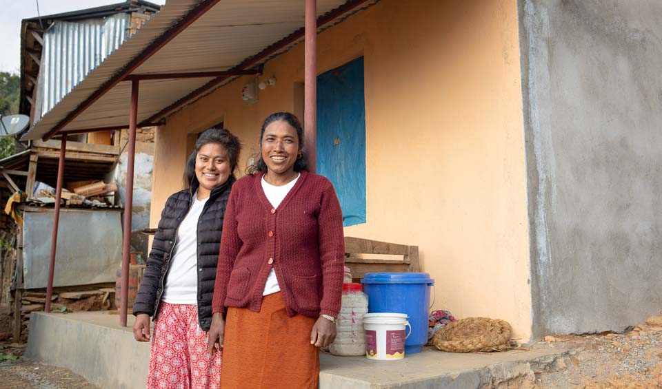 Nepal mother and daughter