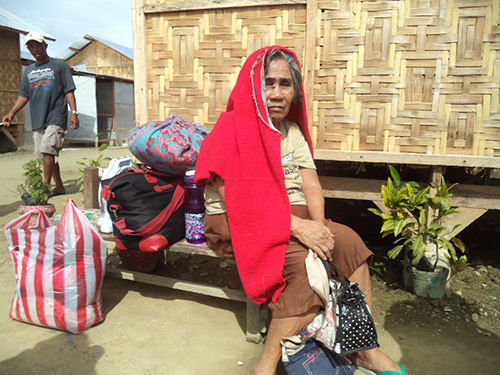 CRS is helping some of the most vulnerable communities in coastal Tacloban to get to a safe space ahead of Super Typhoon Hagupit. Photo by Vilma Horca/Catholic Relief Services