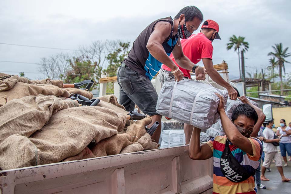 Philippines disaster response supplies unloaded