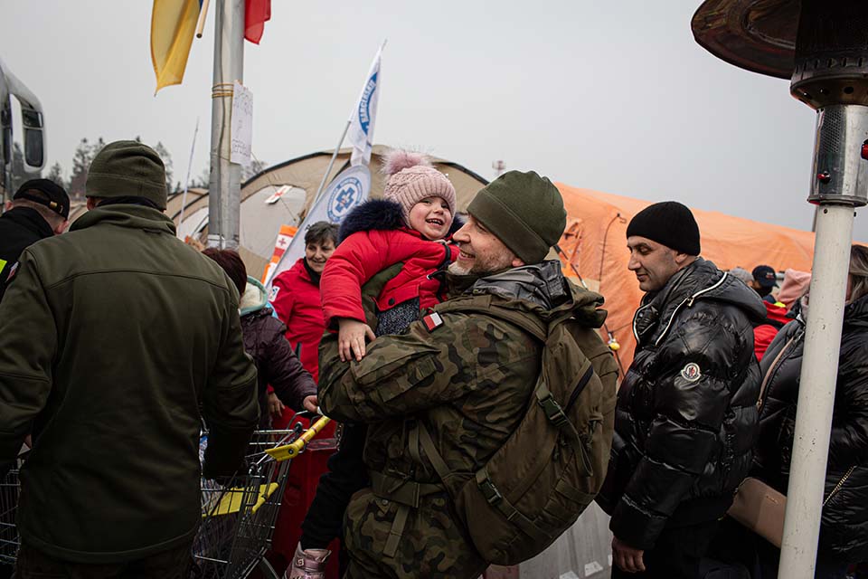 refugees at poland border.