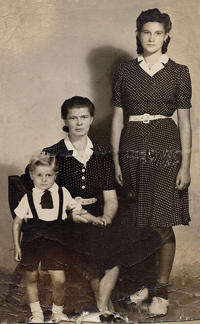 refugee family