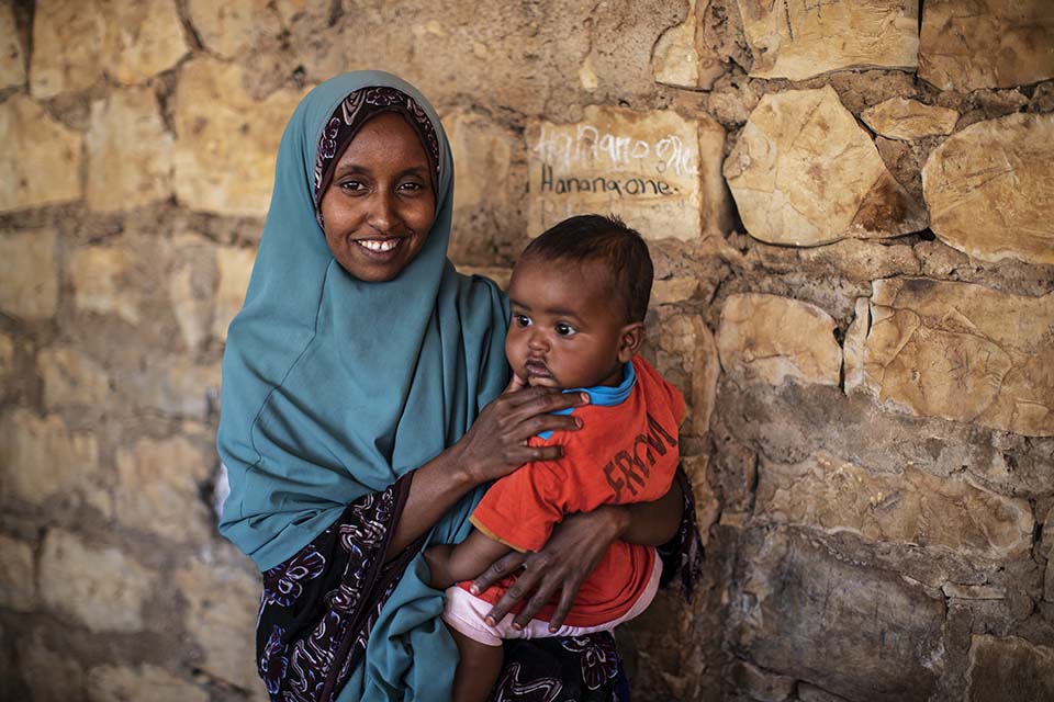 Somalia mother and child