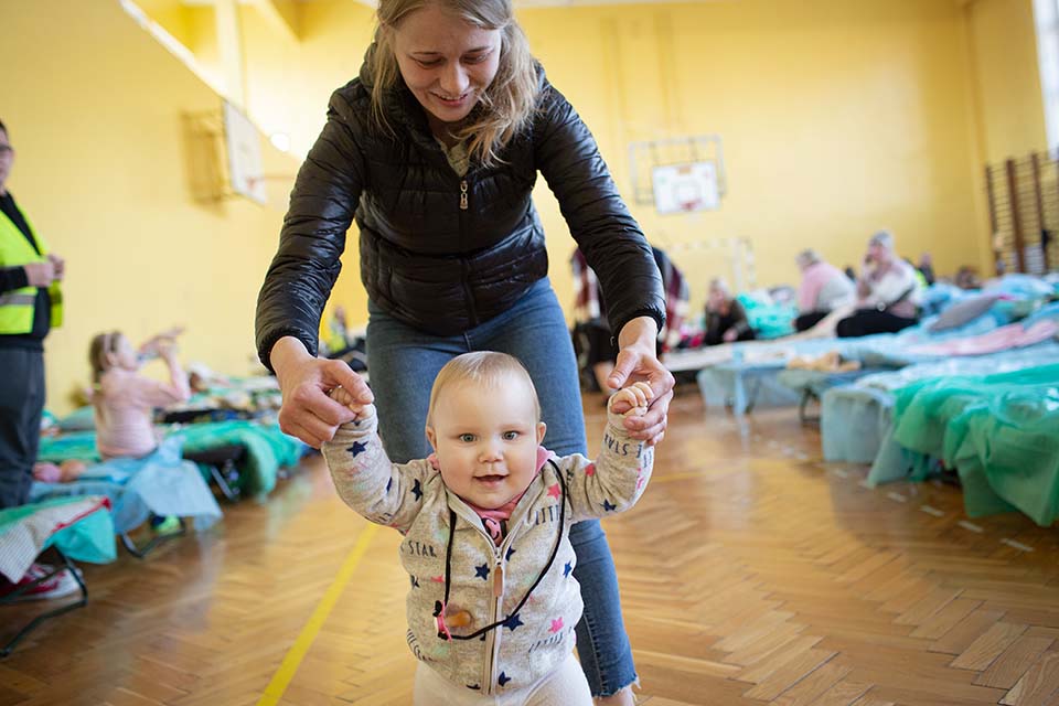 mother and child sheltered in Poland