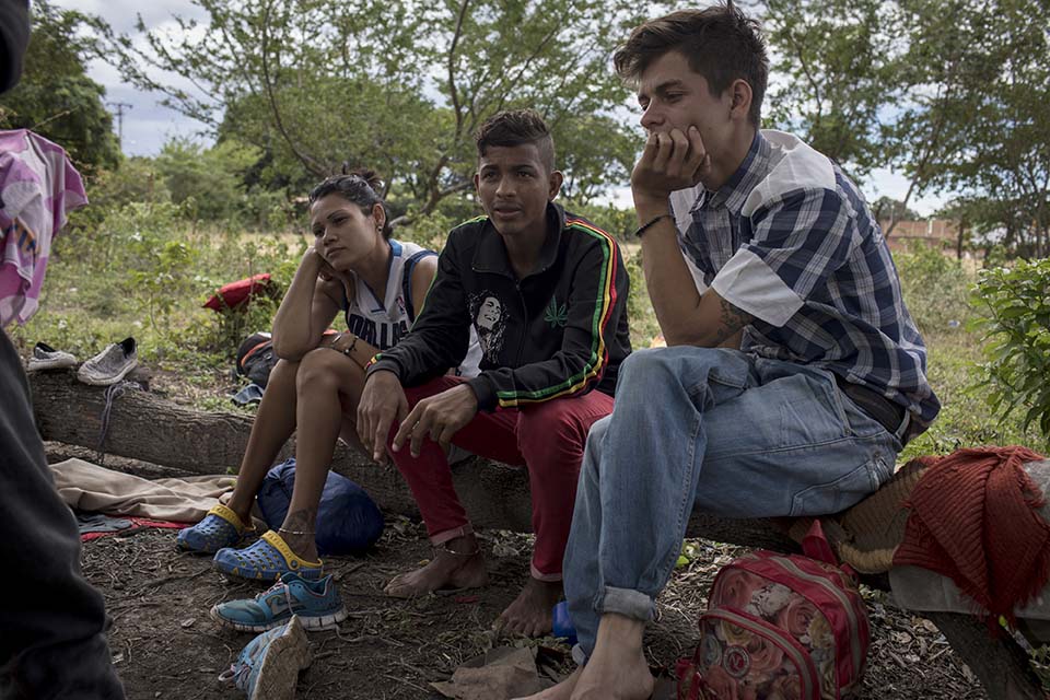 young Venezuelan migrants in Colombia