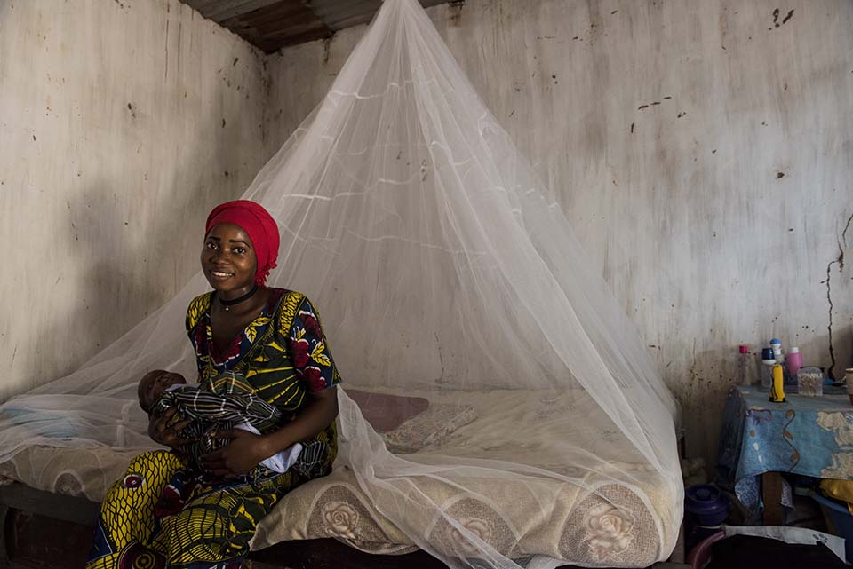 Gambia mother and child