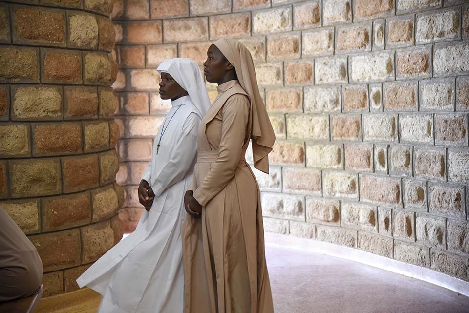 sisters at Mass in Kenya