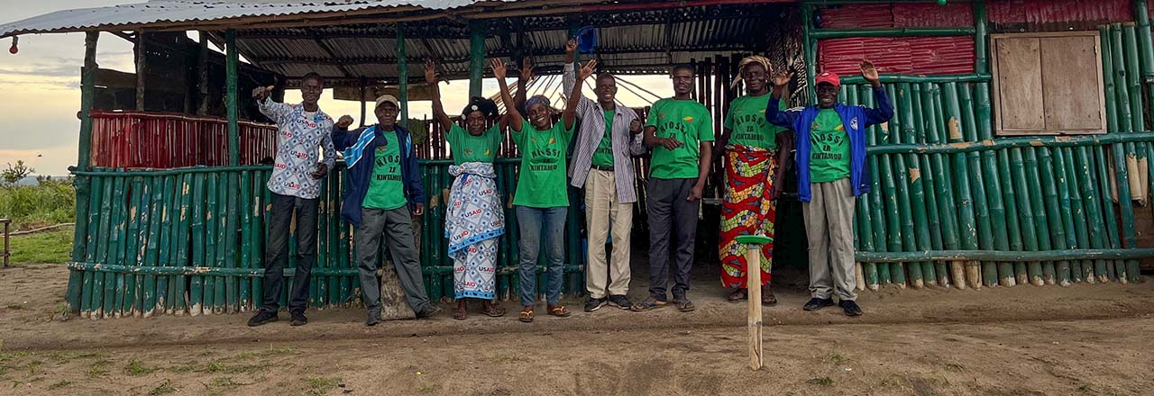 savings group waving in Republic of Congo