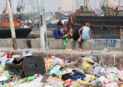 In low-lying areas prone to flooding, garbage prevents floodwaters from draining. To help communities become more resistant to future disasters, CRS has incorporated waste management activities into our work. 