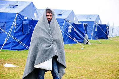 More than 4,000 people a day passed through Vasariste in Kanjiza—but there were only 20 tents to shelter them. Photo by Kira Horvath for CRS