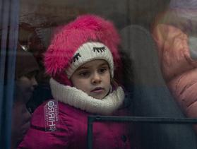 Ukrainian refugees leave their war-torn country Ukrainian refugees leave their war-torn country