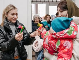 CRS partner Caritas aid distribution in Poltava, Ukraine.